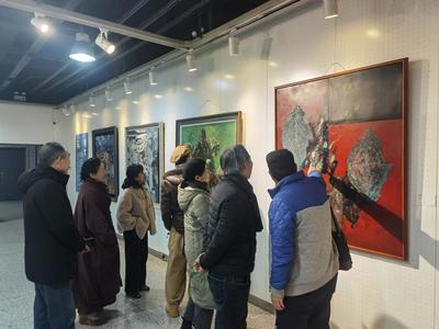 第六屆山西省漆畫展在美術(shù)學(xué)院開展 推動(dòng)文化藝術(shù)交流與策劃融合