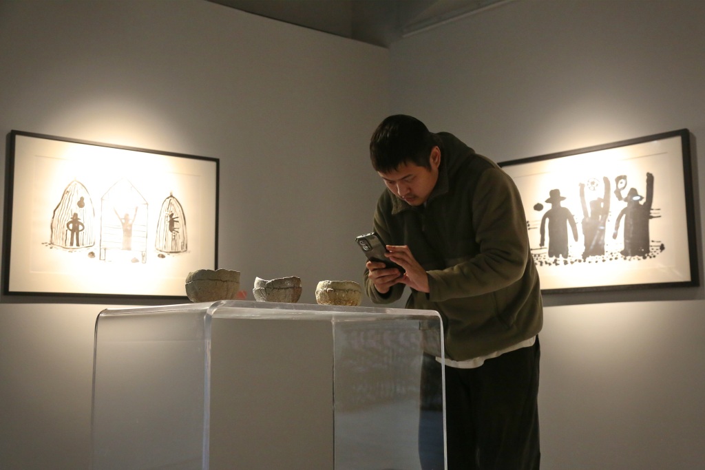 陶瓷與木刻的交響 一場(chǎng)見證中泰文化交融的藝術(shù)對(duì)話